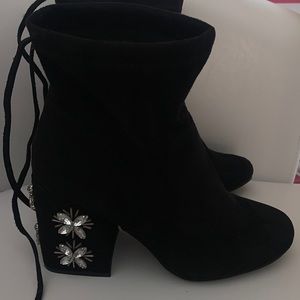 Ankle boots